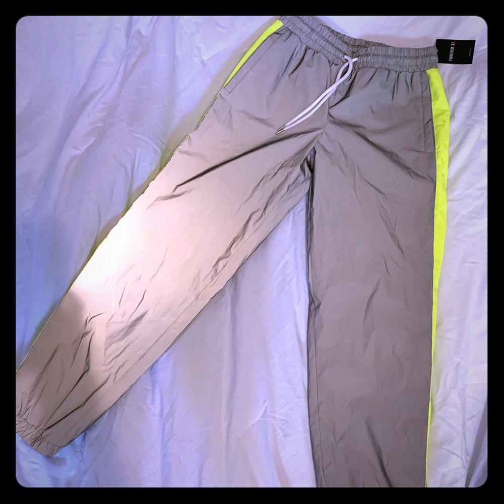 REFLECTIVE pants brand new 🌟🌟